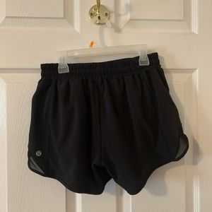 Lululemon Athletic Shorts With Mesh in Black